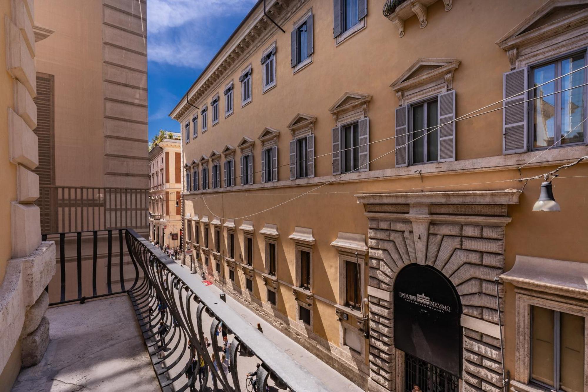 Goldoni 47 Hotel Рим Екстериор снимка