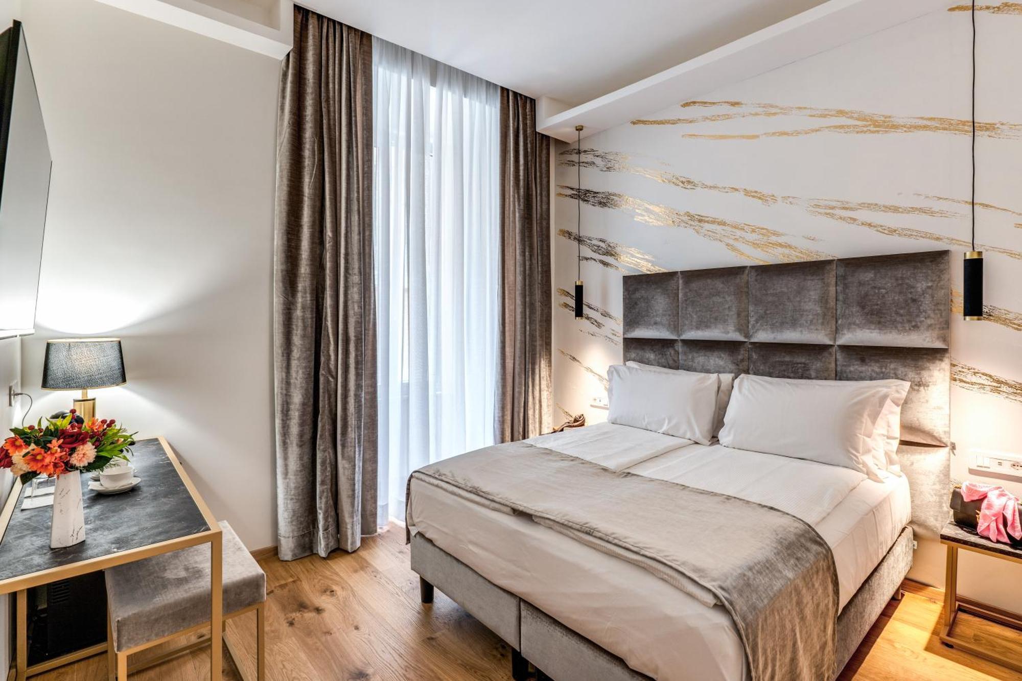 Goldoni 47 Hotel Рим Екстериор снимка