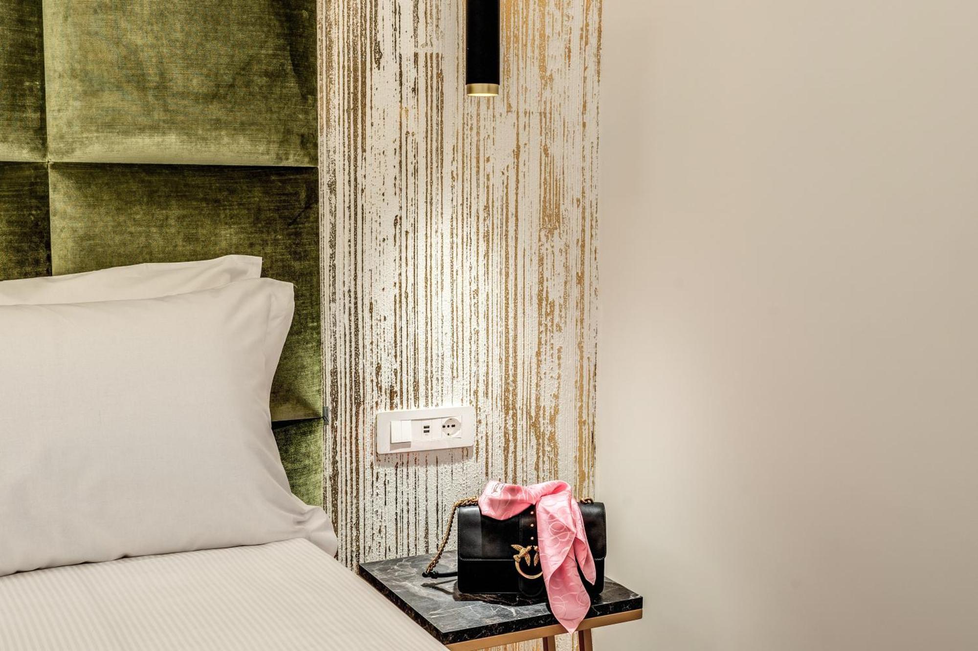 Goldoni 47 Hotel Рим Екстериор снимка