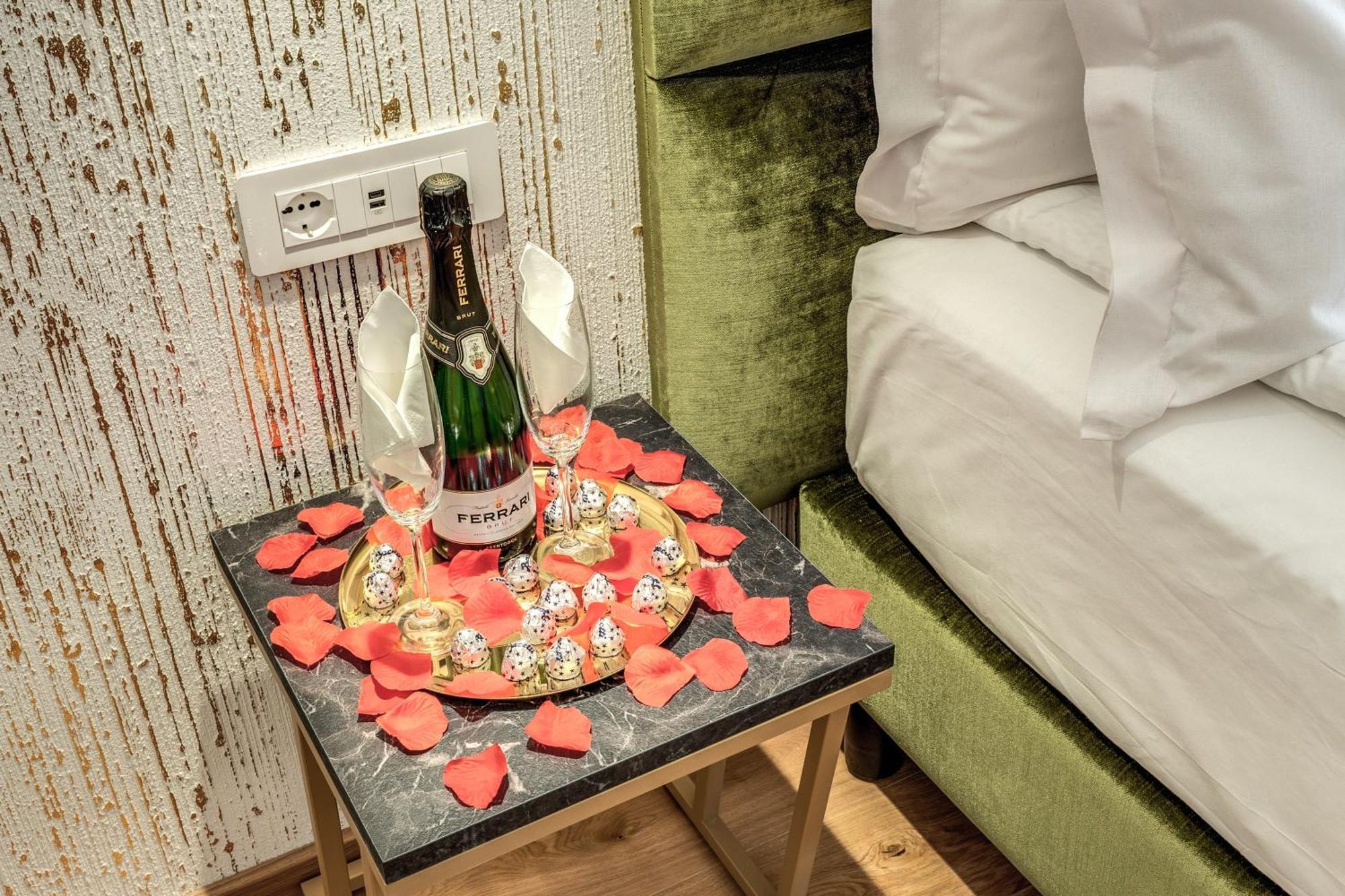 Goldoni 47 Hotel Рим Екстериор снимка