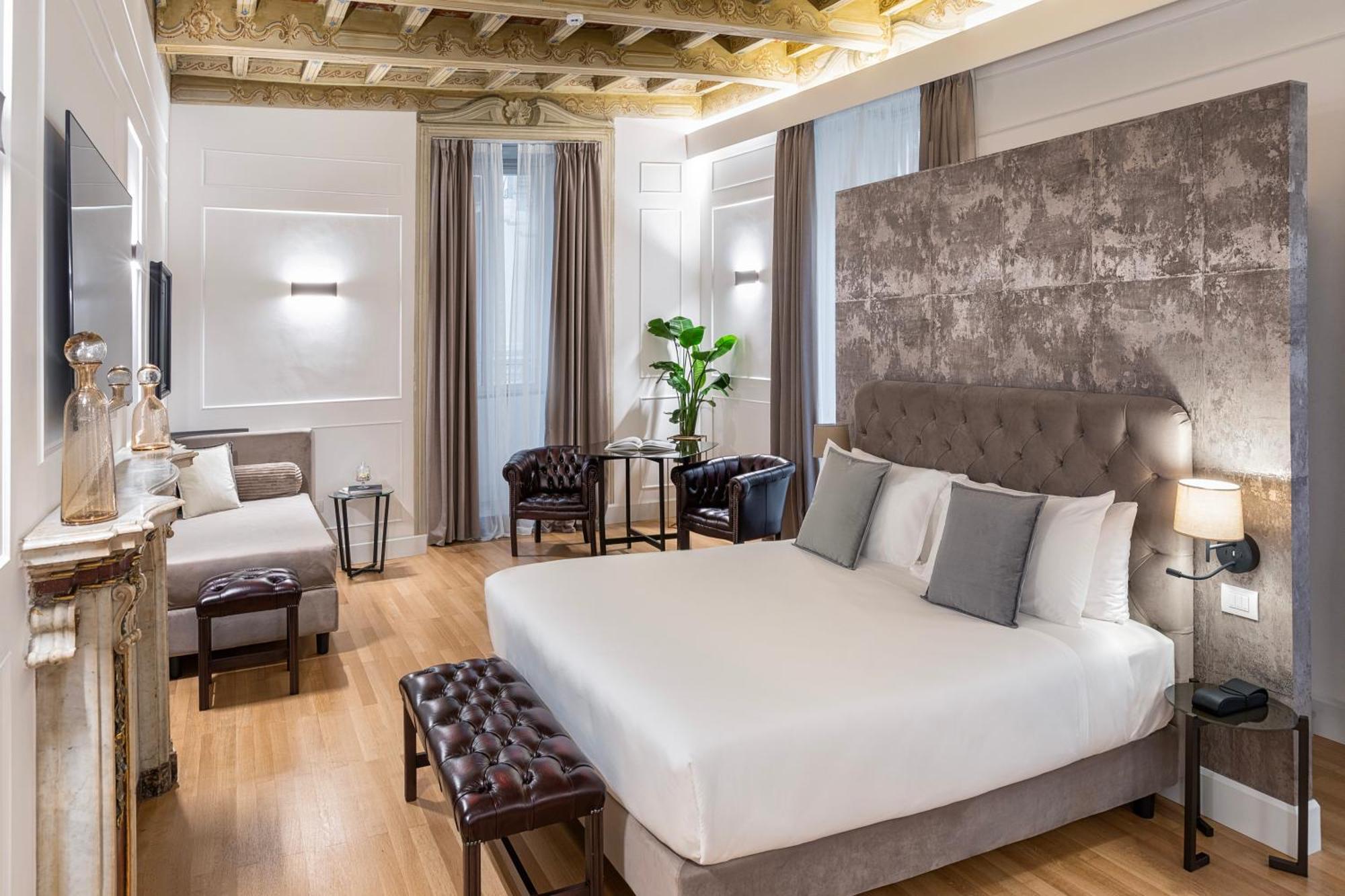 Goldoni 47 Hotel Рим Екстериор снимка