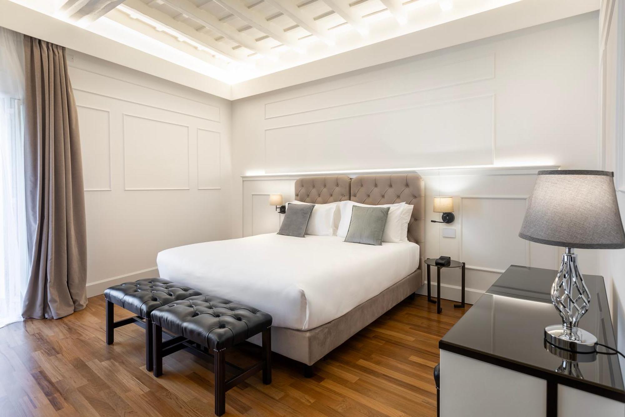 Goldoni 47 Hotel Рим Екстериор снимка